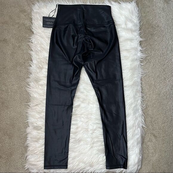 DYI High Shine Signature Tight Shiny Leggings - Picture 7 of 9